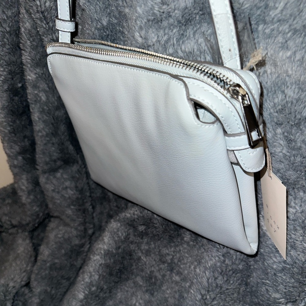 Crossbody purse